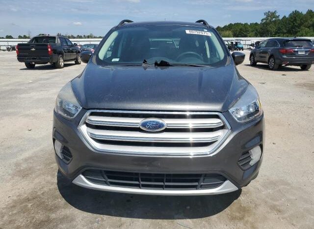 
								2018 Ford Escape se full									