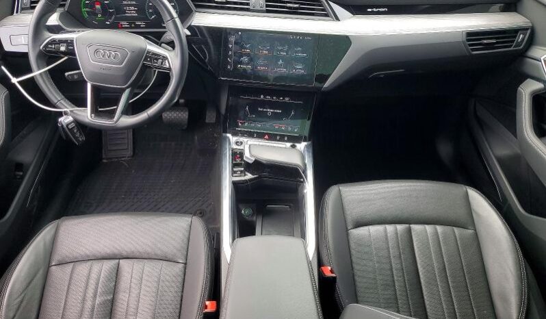 
								2024 Audi Q8 full									