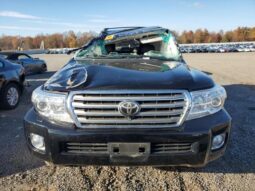 
										2015 Toyota Land cruis full									