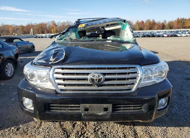 
								2015 Toyota Land cruis full									