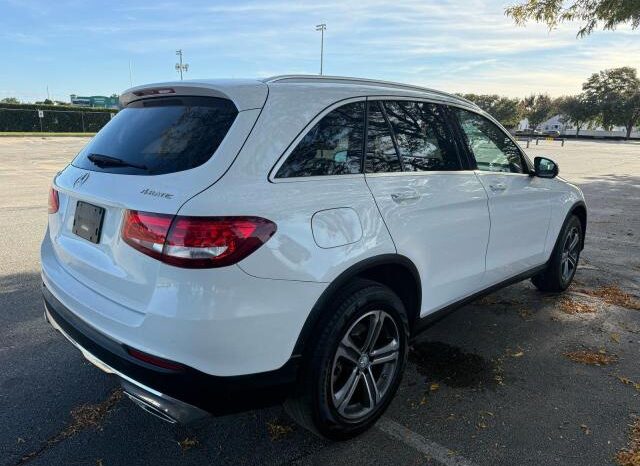 
								2016 Mercedes-benz Glc 300 4m full									