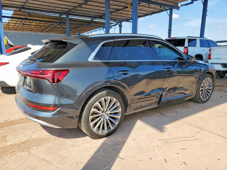 2019 Audi E-tron