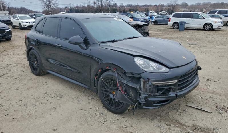 
								2017 Porsche Cayenne full									