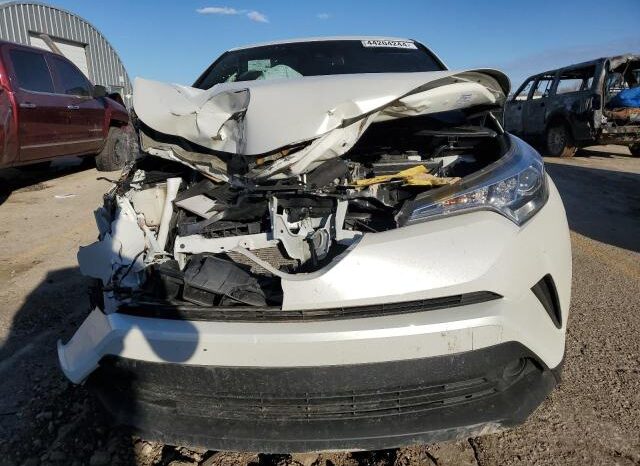 
								2019 Toyota C-hr full									