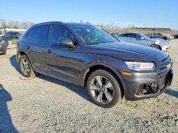 
										2020 Audi Q5 full									