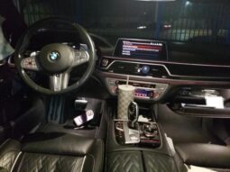 
										2020 BMW 7 series full									