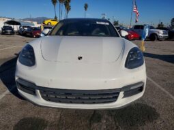 
										2017 Porsche Panamera full									