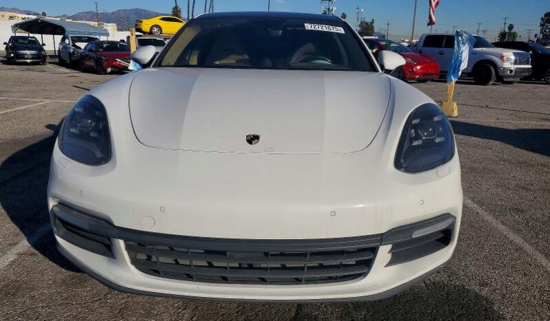 
								2017 Porsche Panamera full									