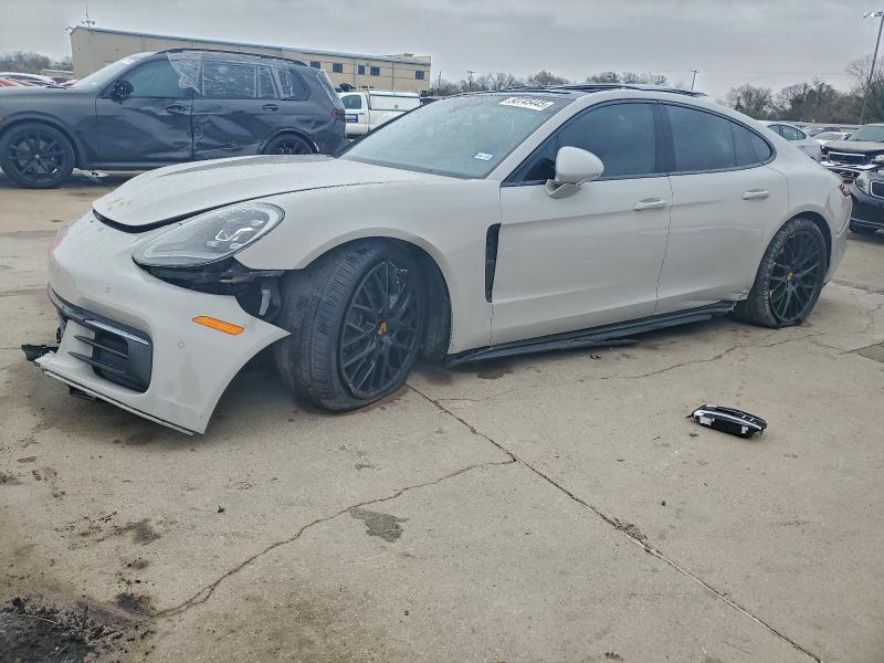 2019 Porsche Panamera