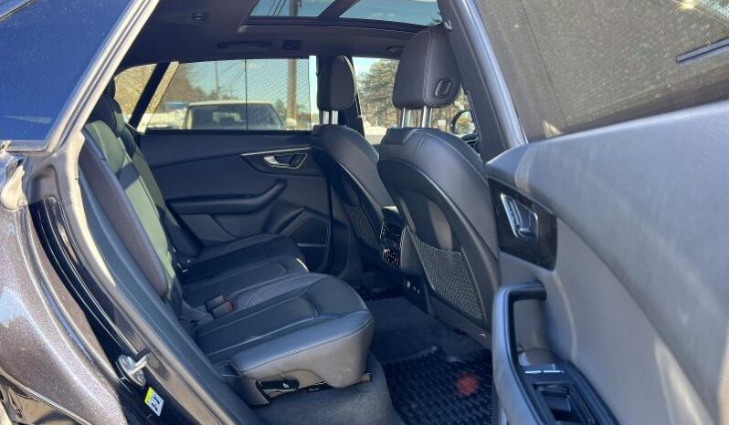 
								2019 Audi Q8 full									