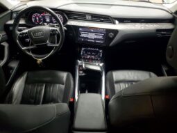 
										2022 Audi E-tron full									