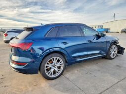 
										2021 Audi E-tron full									