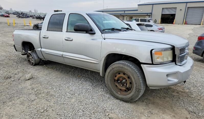 
								2008 Dodge Dakota full									