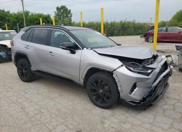 
								2022 Toyota Rav4 full									
