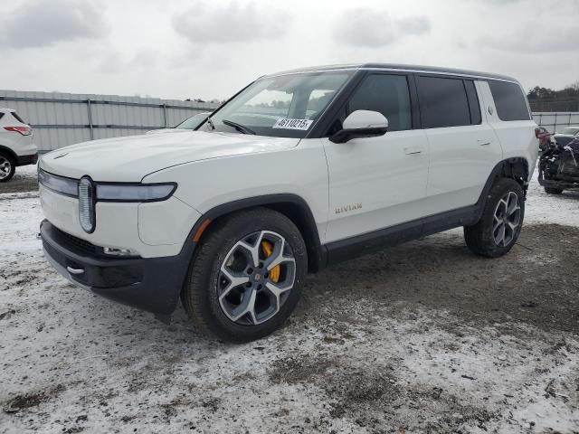 2023 Rivian R1s
