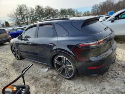 
										2023 Porsche Cayenne full									