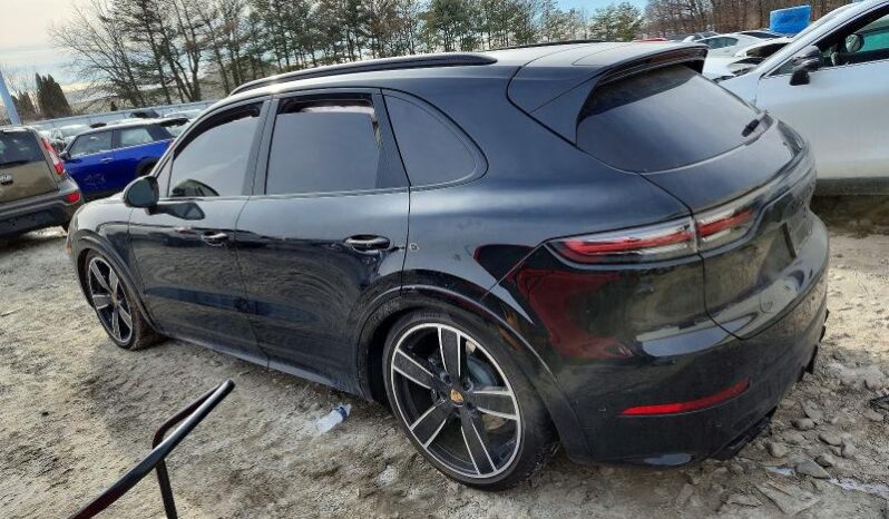 
								2023 Porsche Cayenne full									
