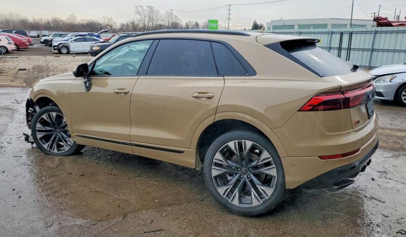 
								2025 Audi Q8 full									
