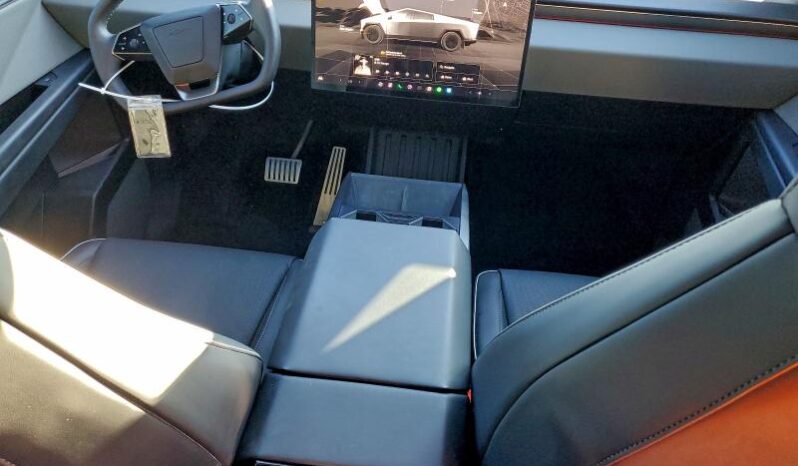 
								2025 Tesla Cybertruck full									