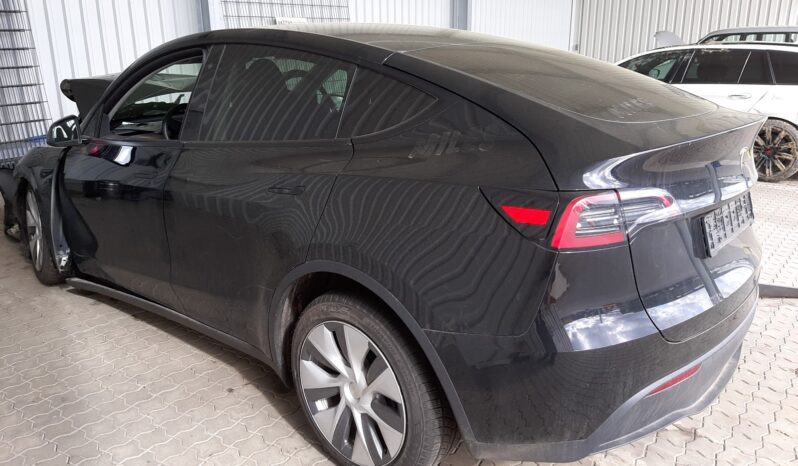 
								2022 Tesla Model y full									