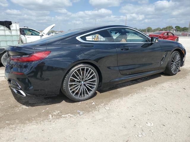 2021 BMW M8