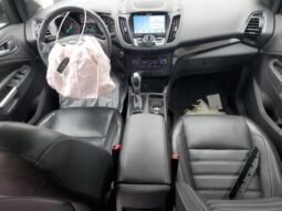 
										2019 Ford Escape tit full									
