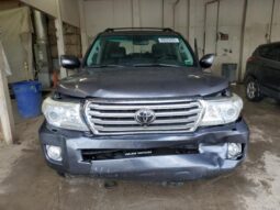 
										2013 Toyota Land cruiser full									