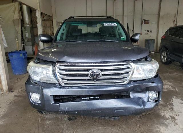 
								2013 Toyota Land cruiser full									
