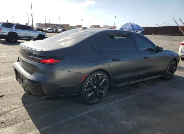 
								2025 BMW 7 series full									