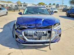 
										2021 Audi E-tron full									