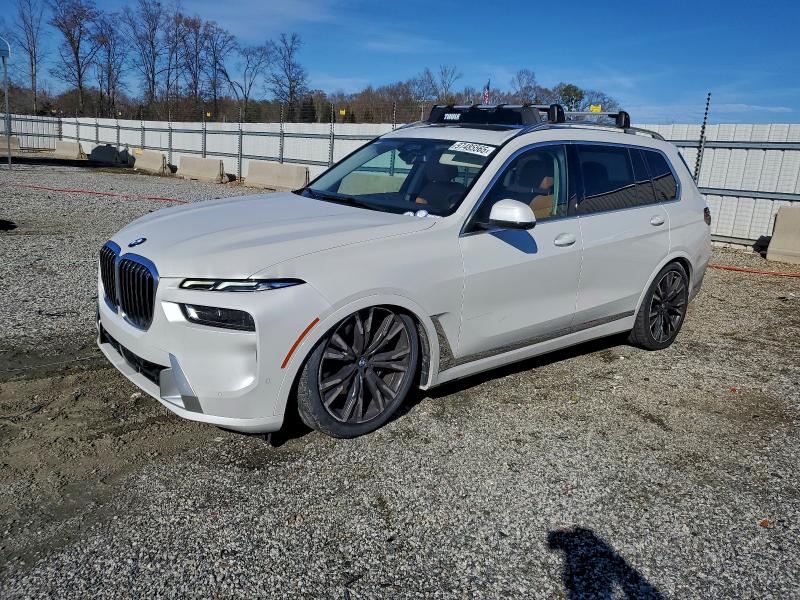 2023 BMW X7
