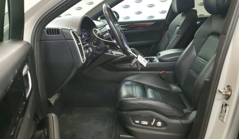 
								2020 Porsche Cayenne full									
