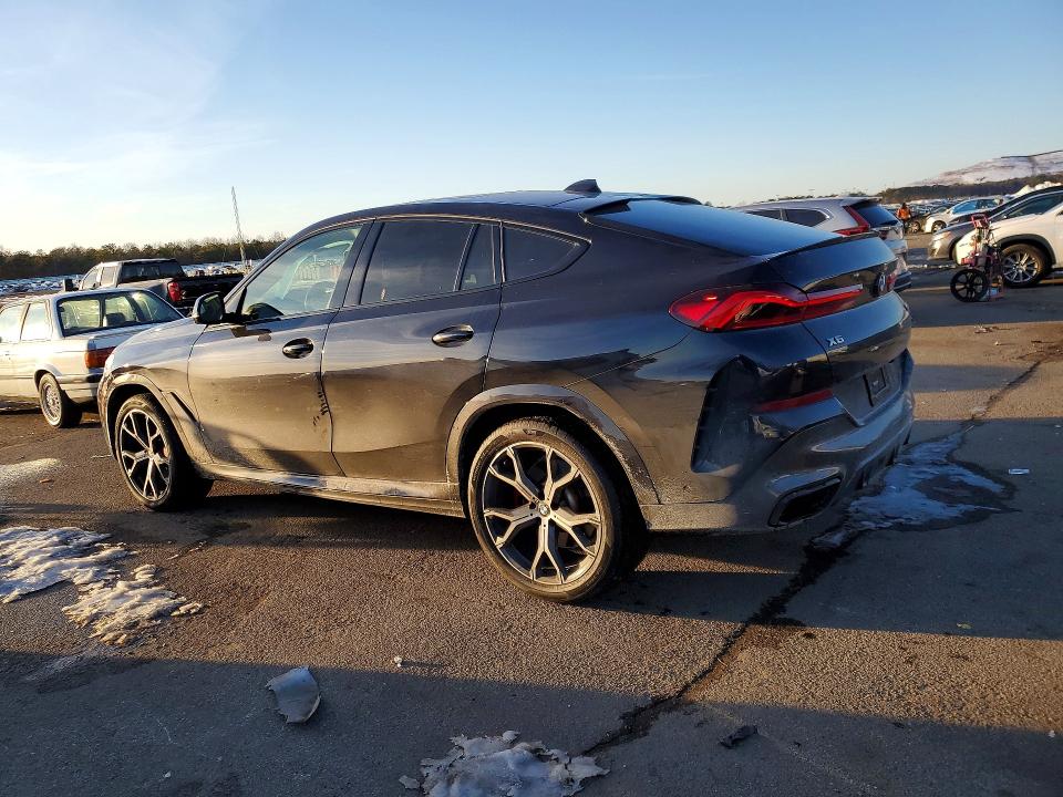 2022 BMW X6