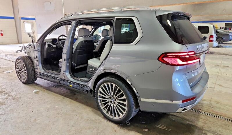 
								2025 BMW X7 full									