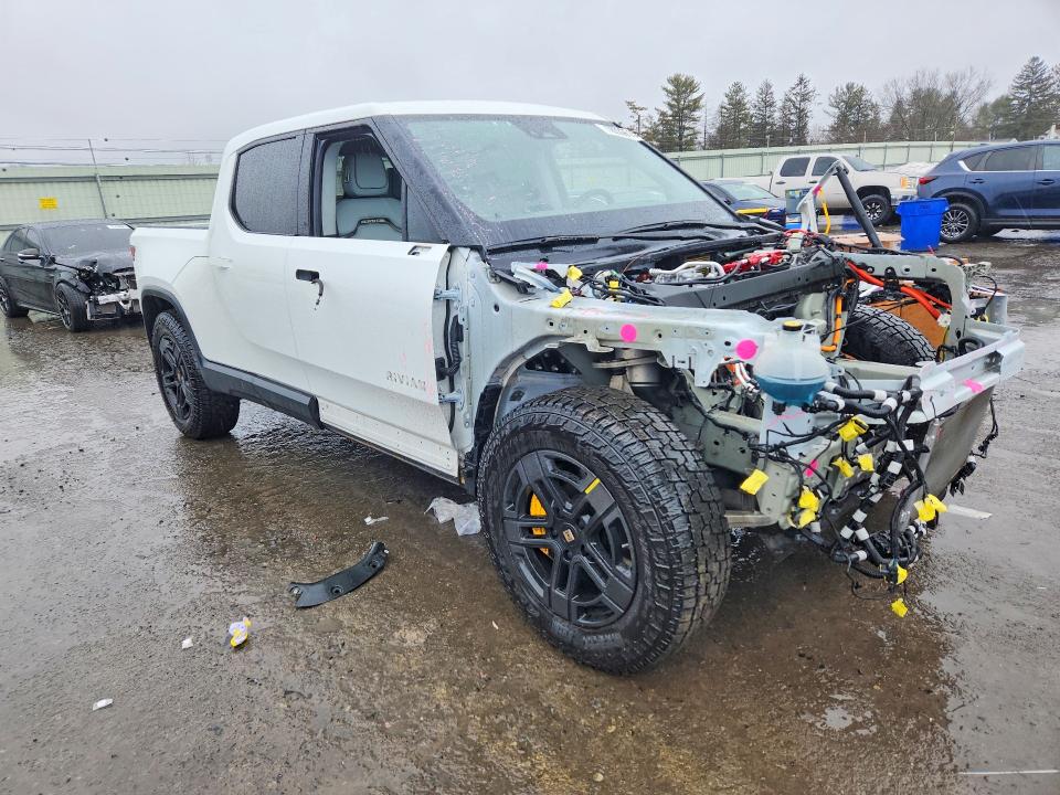 2023 Rivian R1t