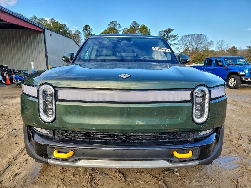 2023 Rivian R1s