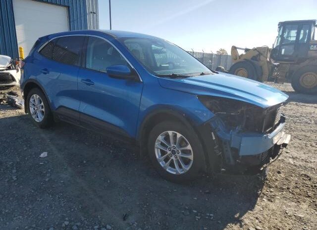 
								2020 Ford Escape se full									