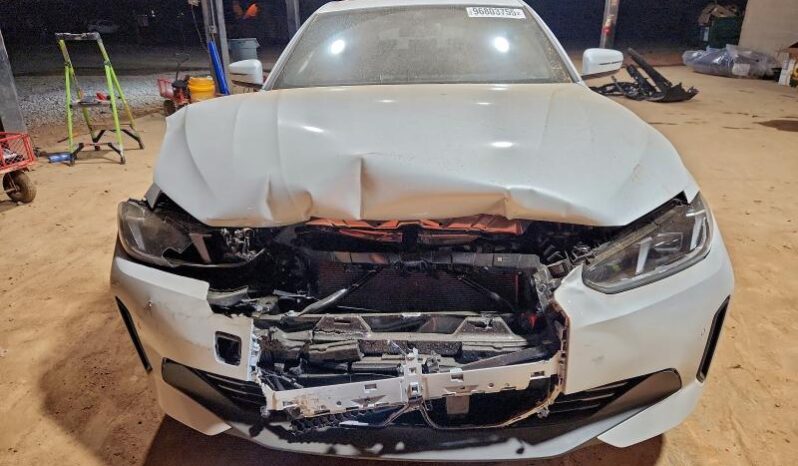 
								2025 BMW I4 full									