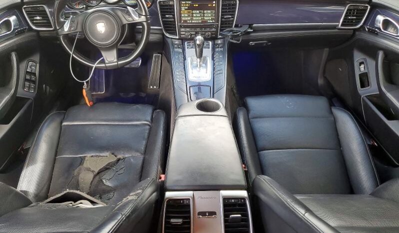 
								2016 Porsche Panamera full									