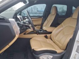 
										2016 Porsche Cayenne full									
