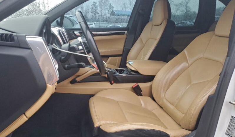 
								2016 Porsche Cayenne full									