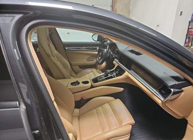 
								2018 Porsche Panamera full									