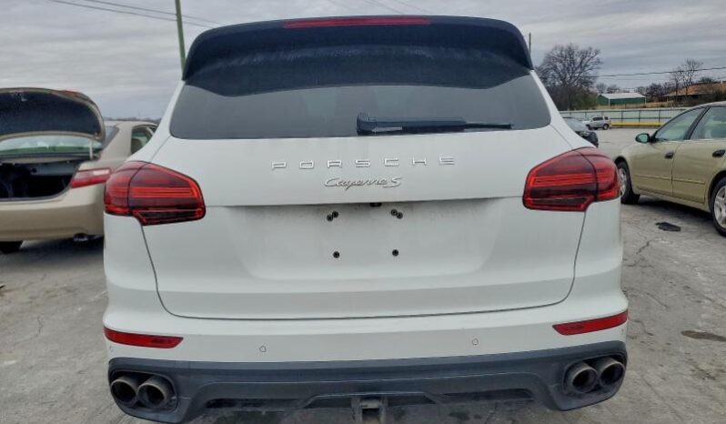 
								2016 Porsche Cayenne full									