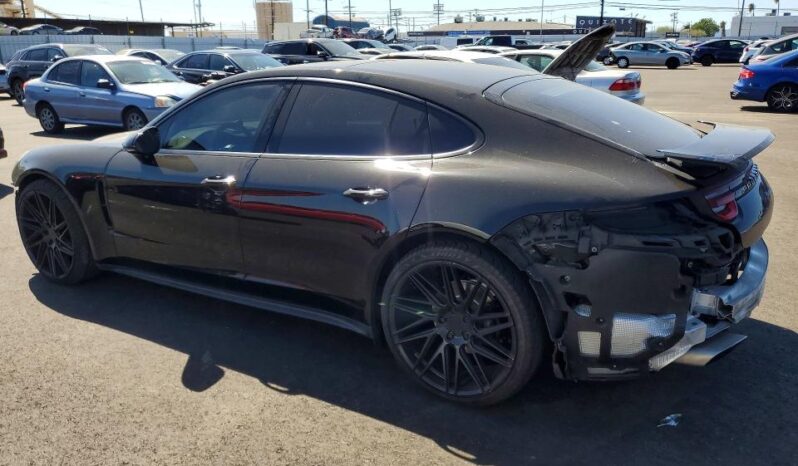
								2017 Porsche Panamera full									