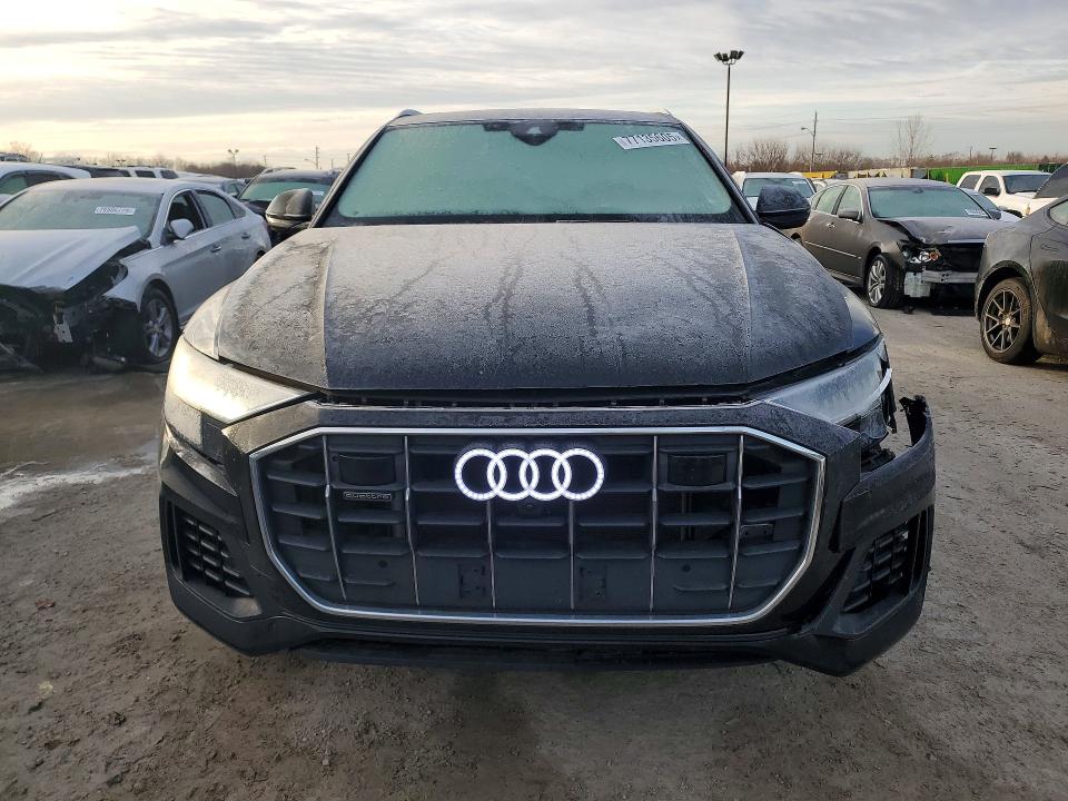 2023 Audi Q8