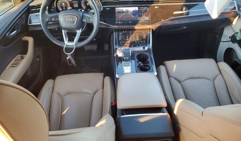 
								2024 Audi Q8 full									