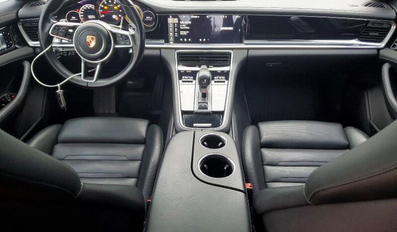 
								2017 Porsche Panamera full									