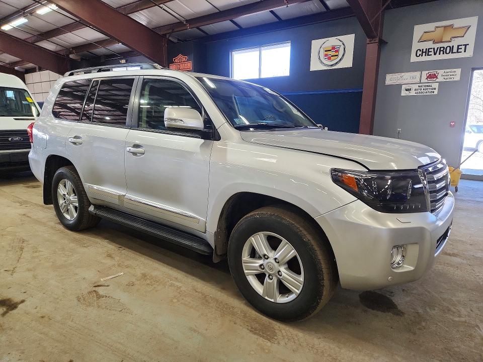 2013 Toyota Land cruiser