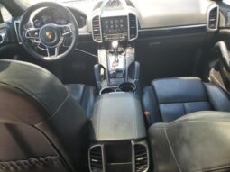 
										2017 Porsche Cayenne full									