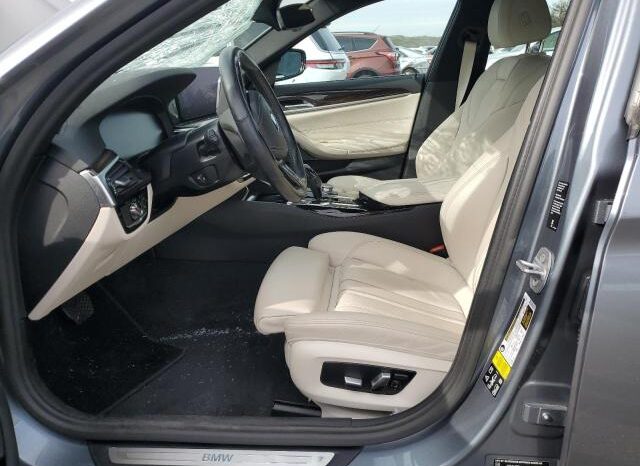 
								2021 BMW 530 xi full									